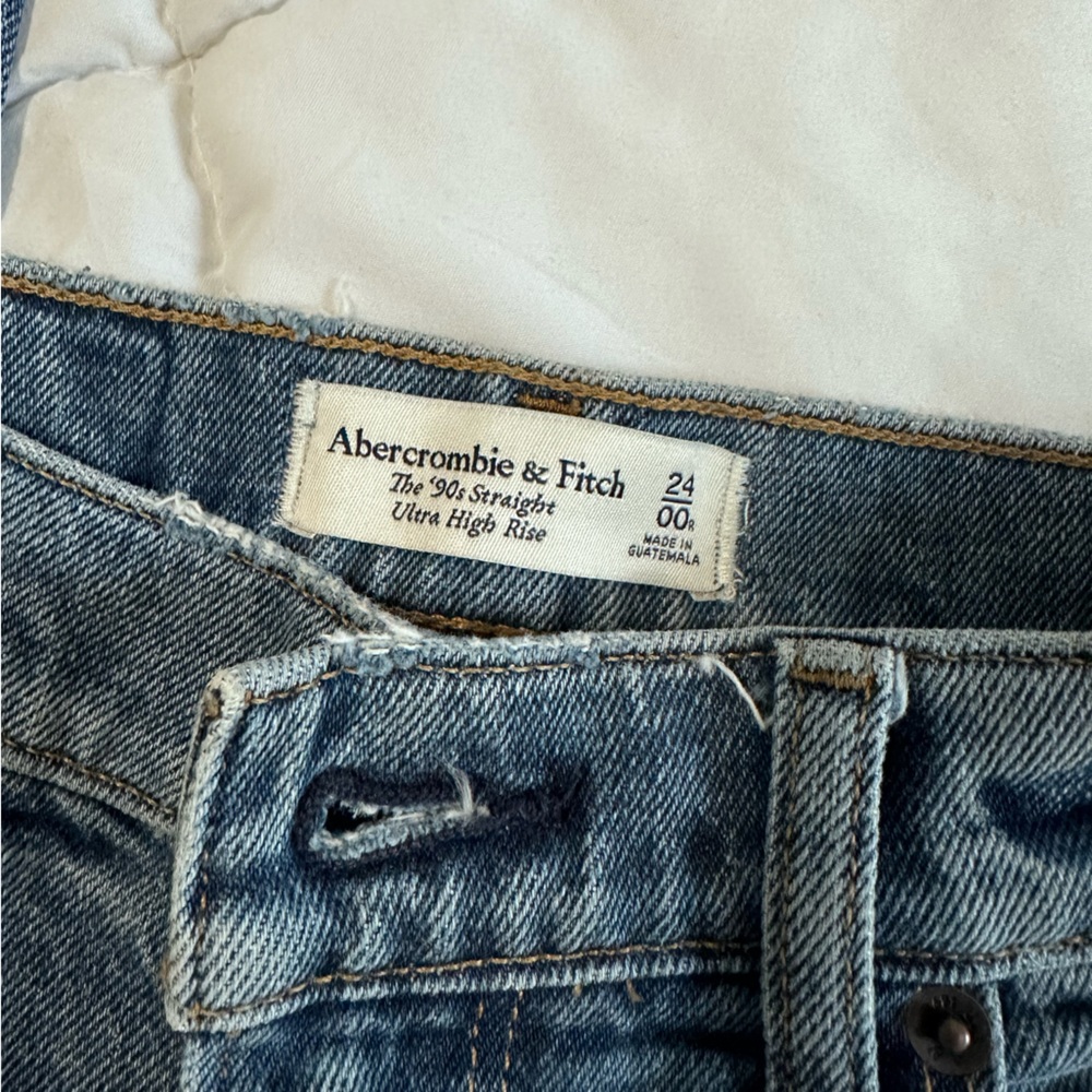 Abercrombie & Fitch 90s straight ultra high rise